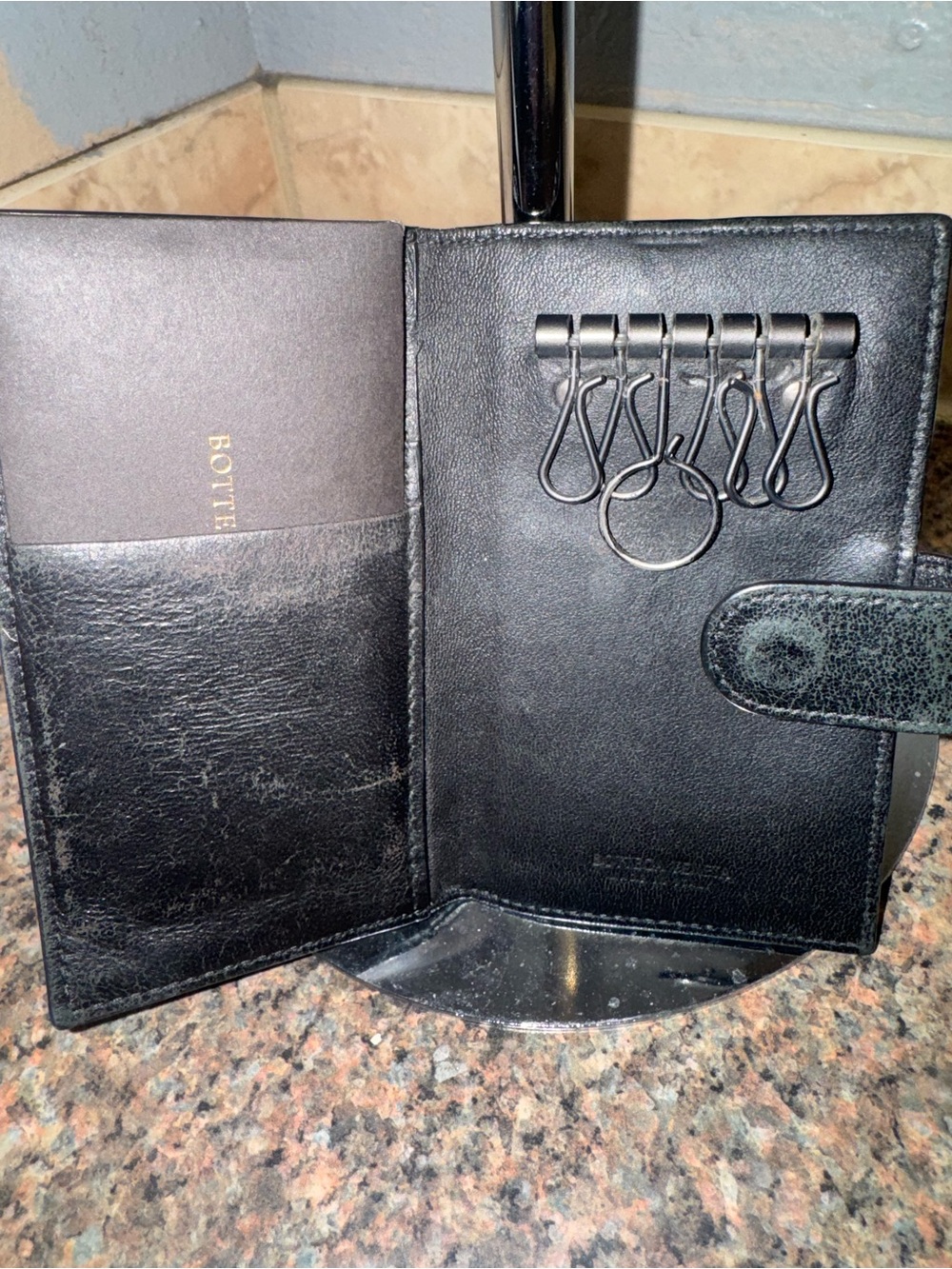 Bottega Veneta Vintage authentic Black Leather 6-Hook Key Case Wallet - Picture 2 of 7